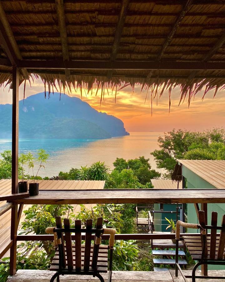 Phi Phi Sea Sky Resort Esterno foto