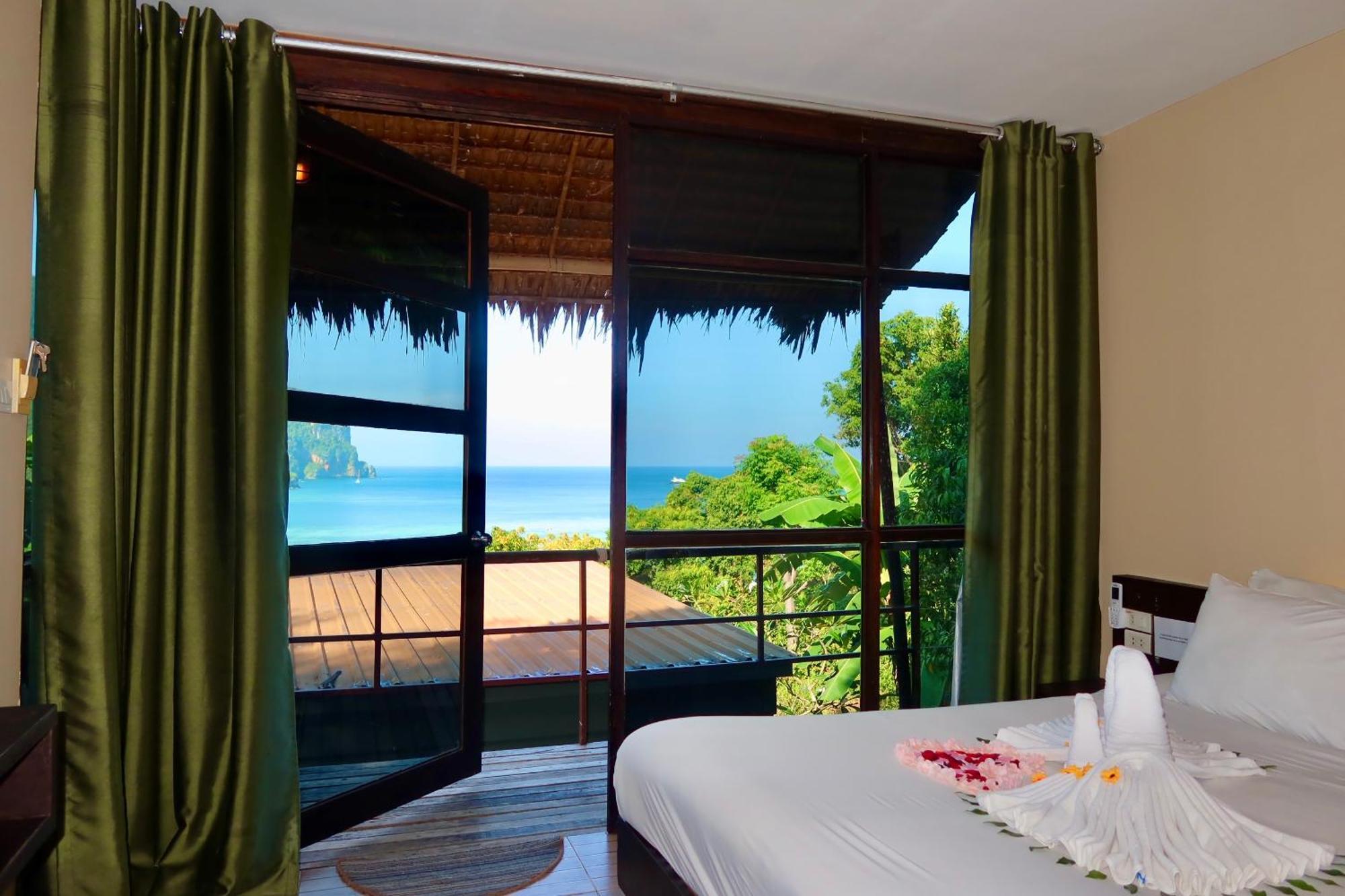 Phi Phi Sea Sky Resort Esterno foto